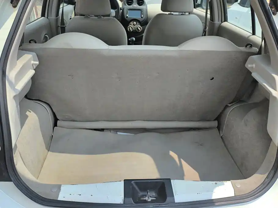 Nissan March 2013 2010 1.5L Automatic Easy Shine Edition