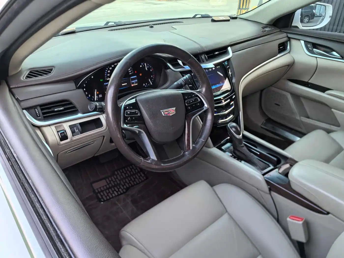Cadillac XTS 2016 28T Luxury фото 11