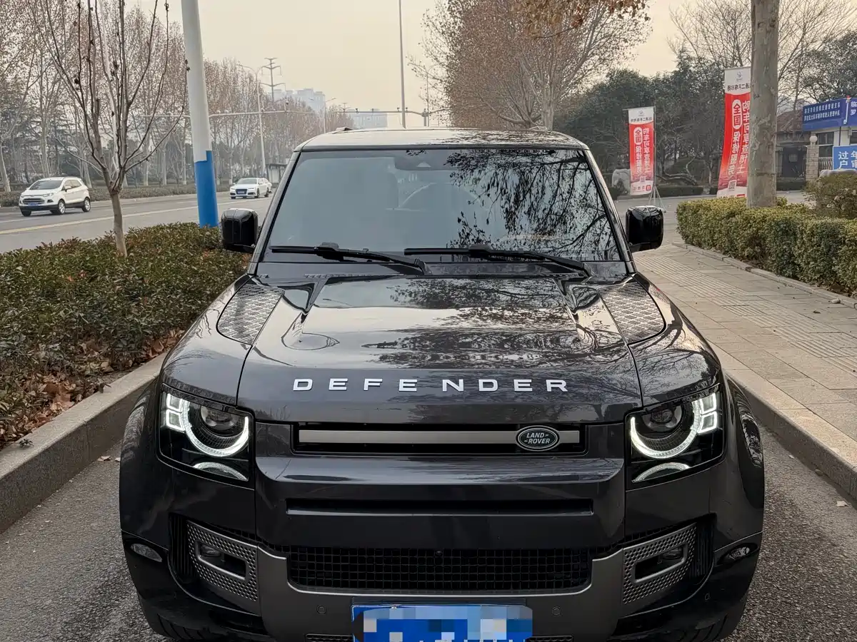 Land Rover Defender 2022 110 P400 Dark Special Edition