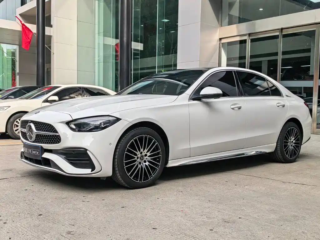 Фото 1 - Mercedes-Benz C-Class