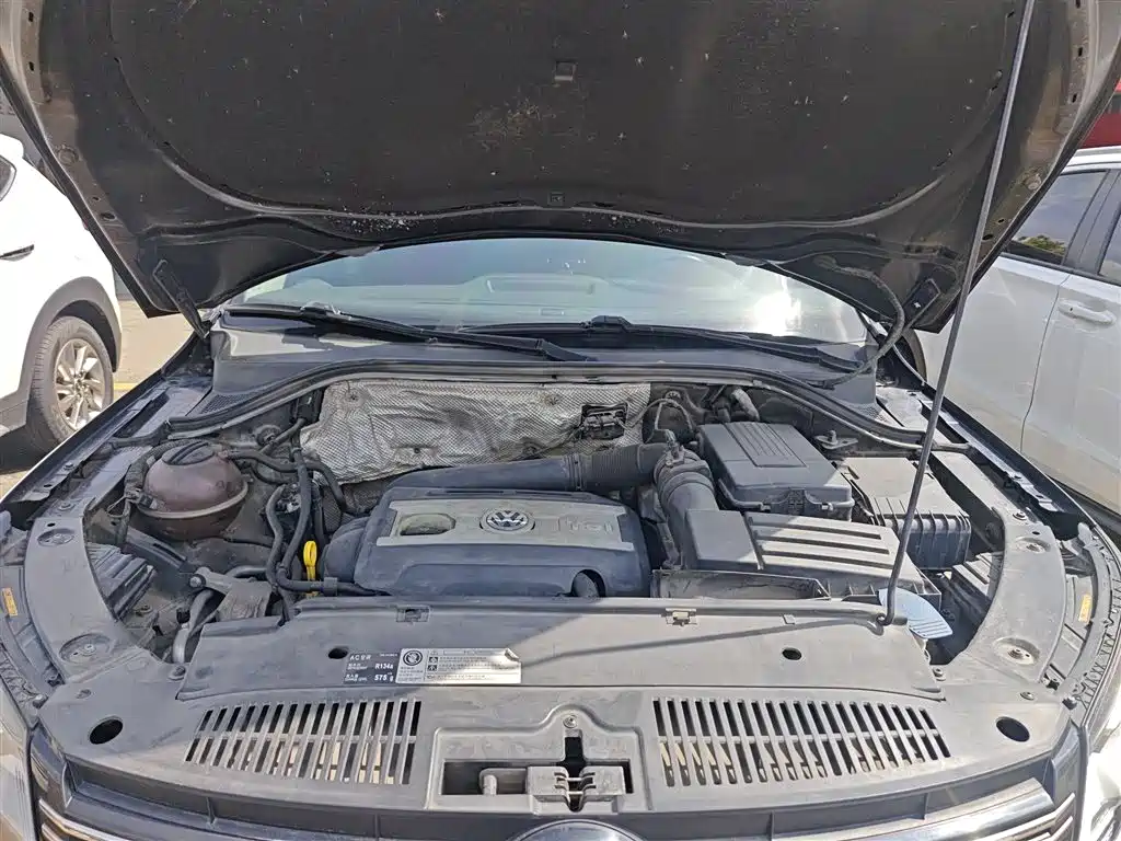 Volkswagen Tiguan 2015 1.8TSI Automatic 2WD Highline фото 20