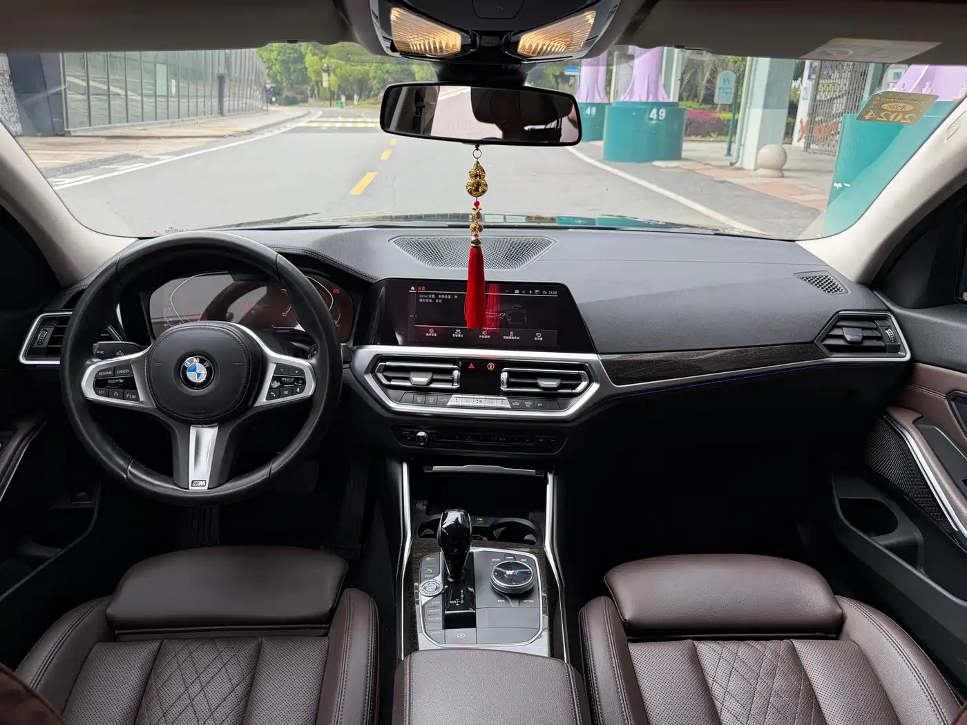 BMW 3 Series 2022 325Li M Sport Package фото 4