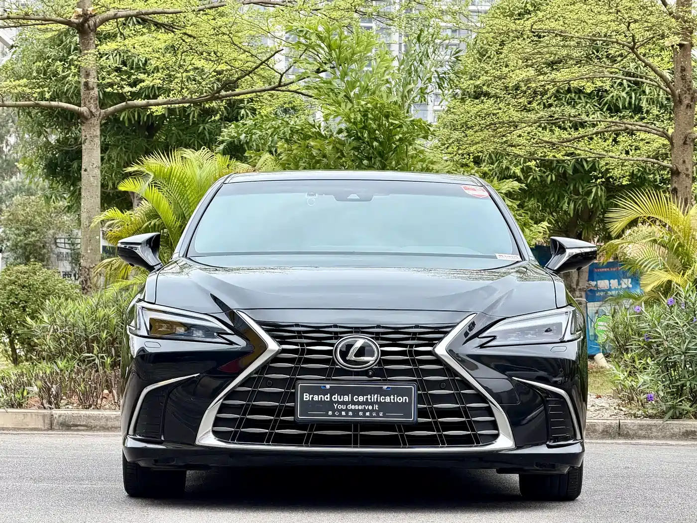 Lexus ES 2025 300h Ultimate Edition фото 2