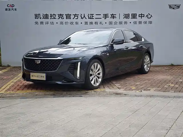 CADILLAC CT6