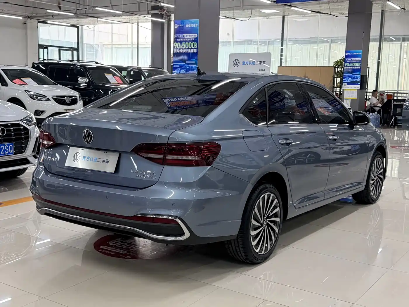 Volkswagen Lavida 2023 Model 280TSI DSG Eternal Edition фото 6
