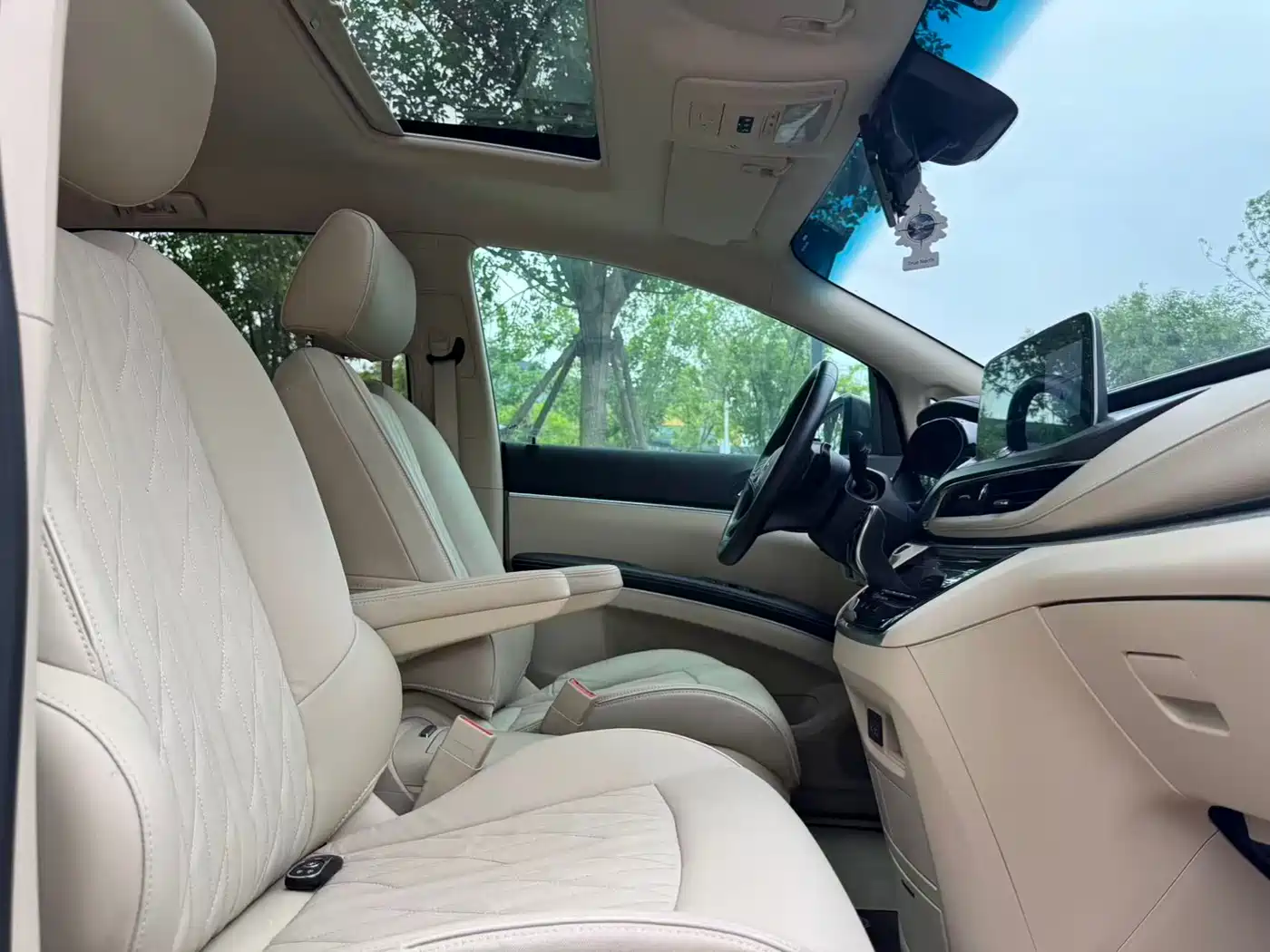 Buick GL8 2023 Land Business Class 652T Luxury фото 13