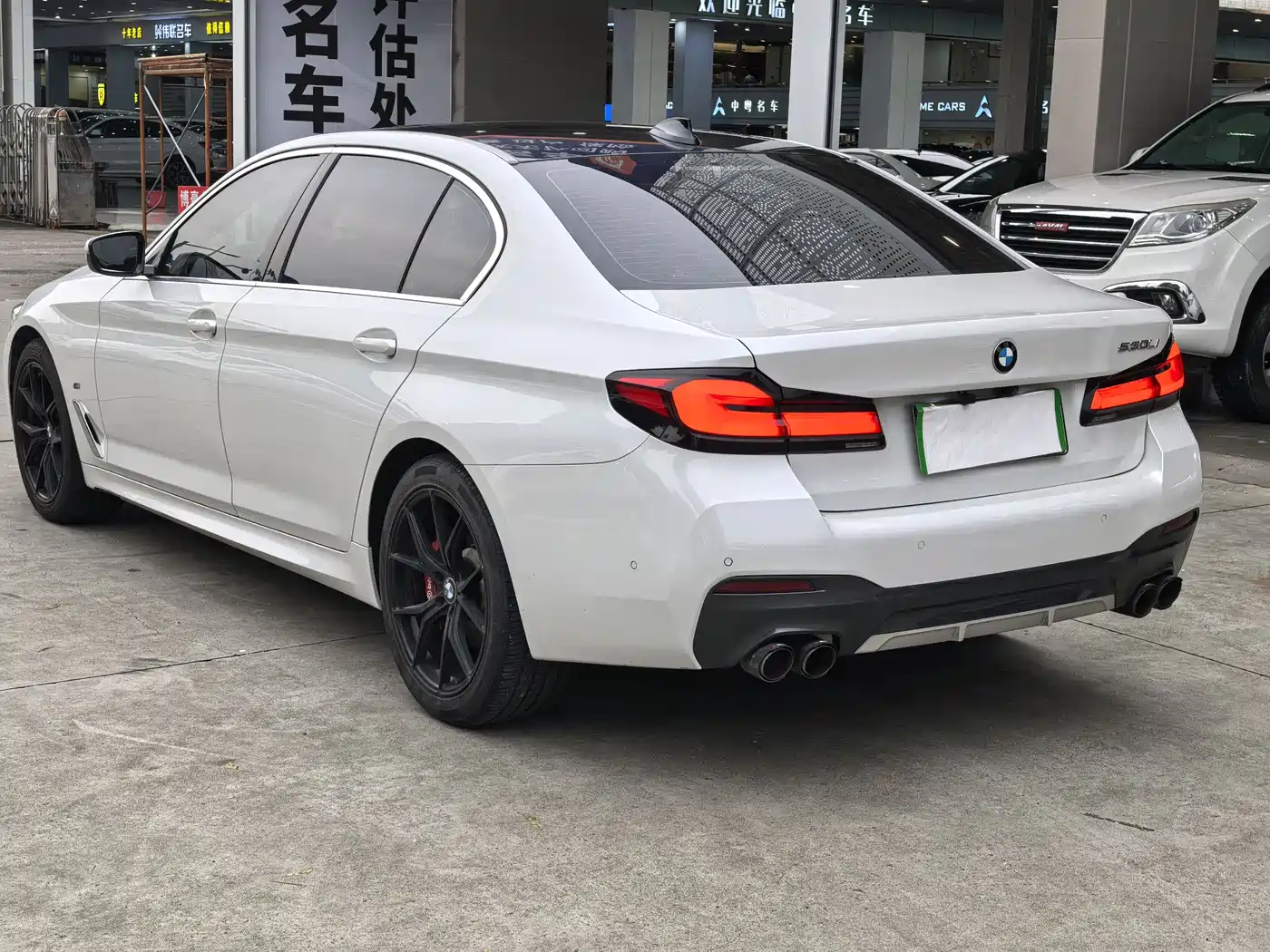 BMW 5-SERIES