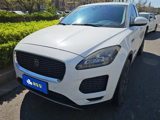 JAGUAR E PACE