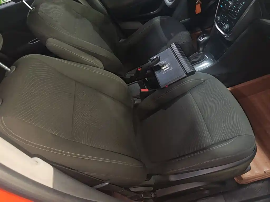 Фото 25 - Buick Encore