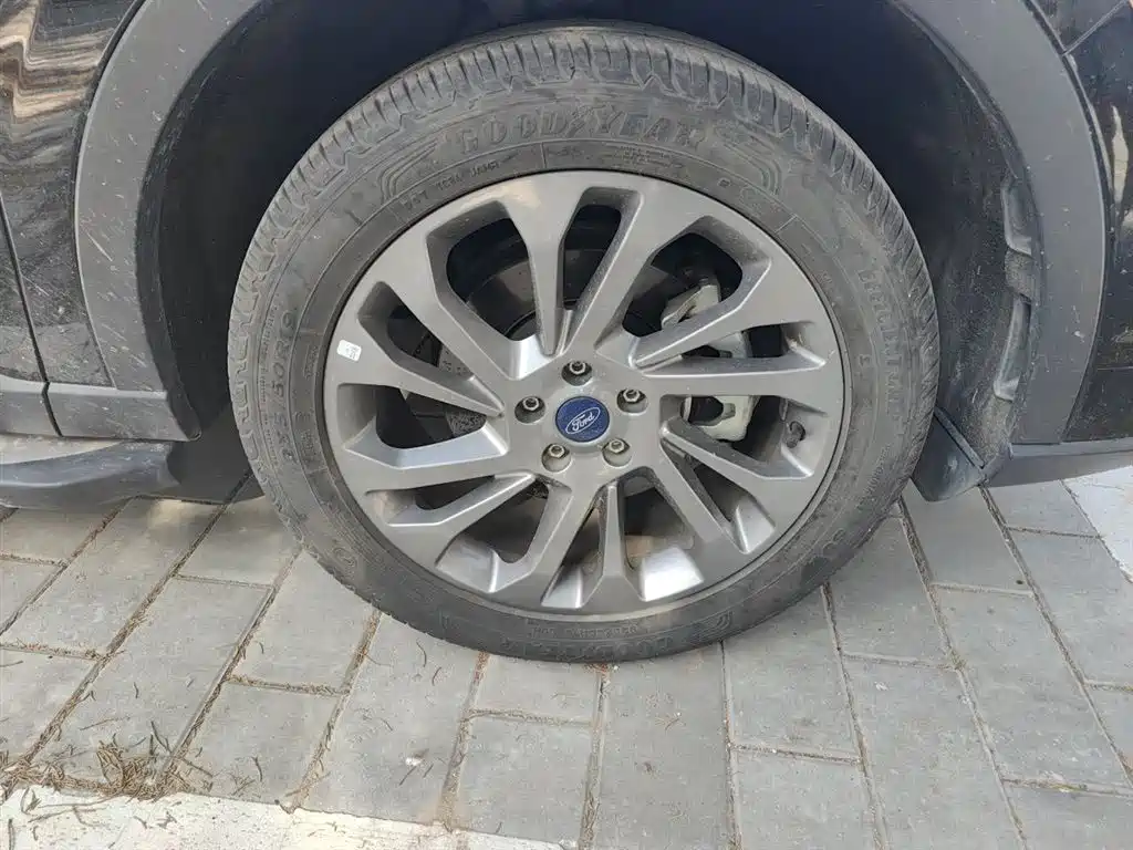 FORD LINGYU