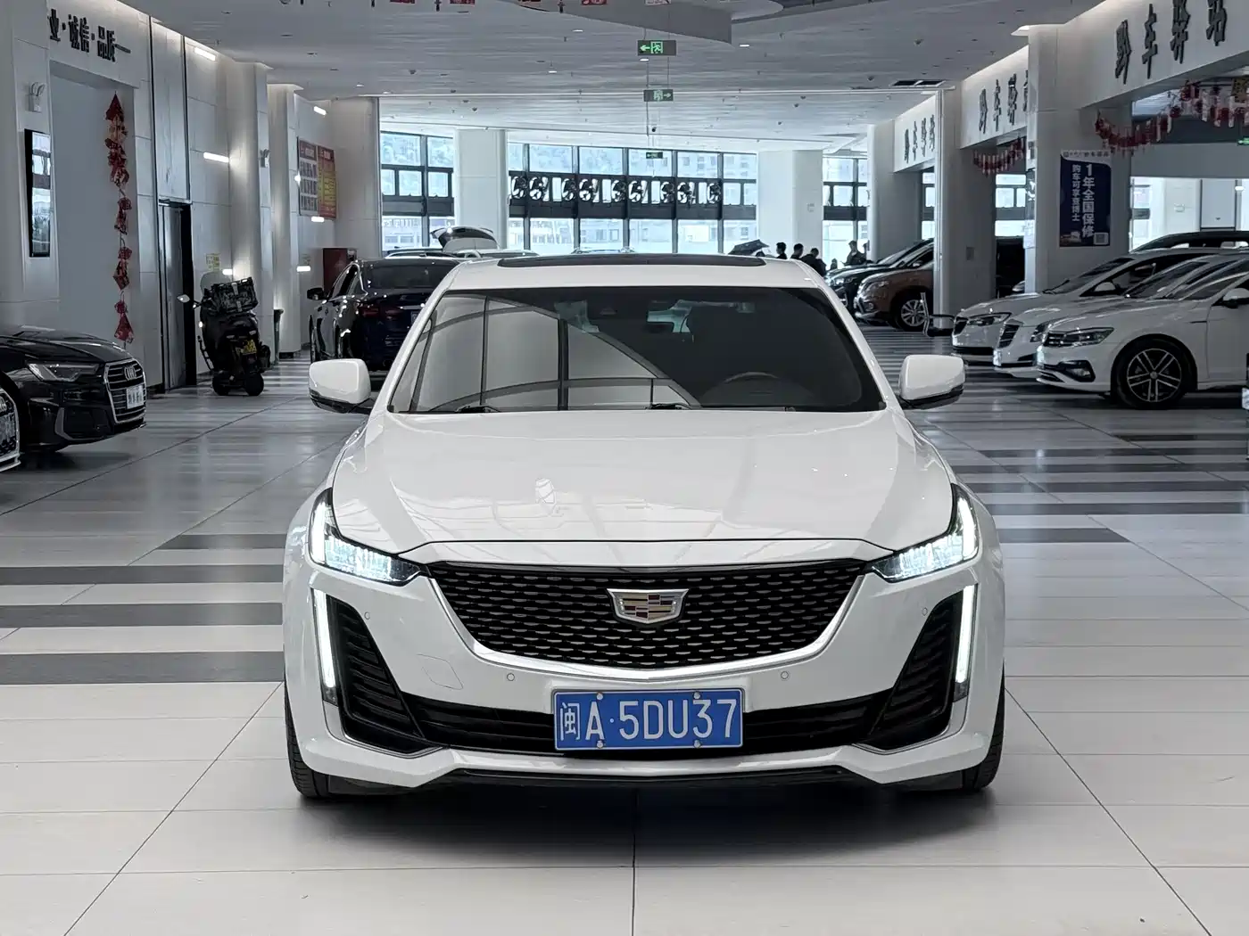 Cadillac CT5 2020 Facelift 28T Leading Sport Edition фото 4