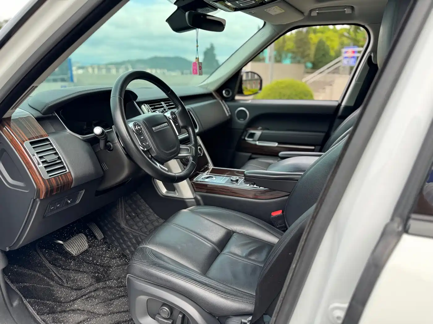 Land Rover Range Rover 2015 3.0 TDV6 Vogue фото 7