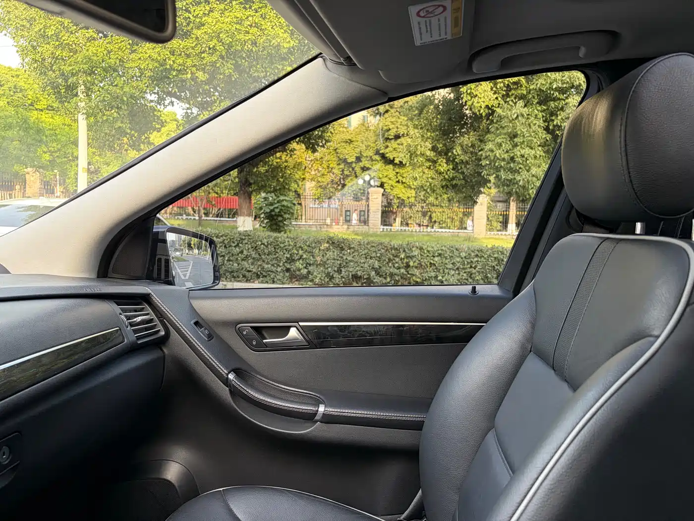 Mercedes-Benz R-Class 2017 R 320 4MATIC Business Collector's Edition фото 9
