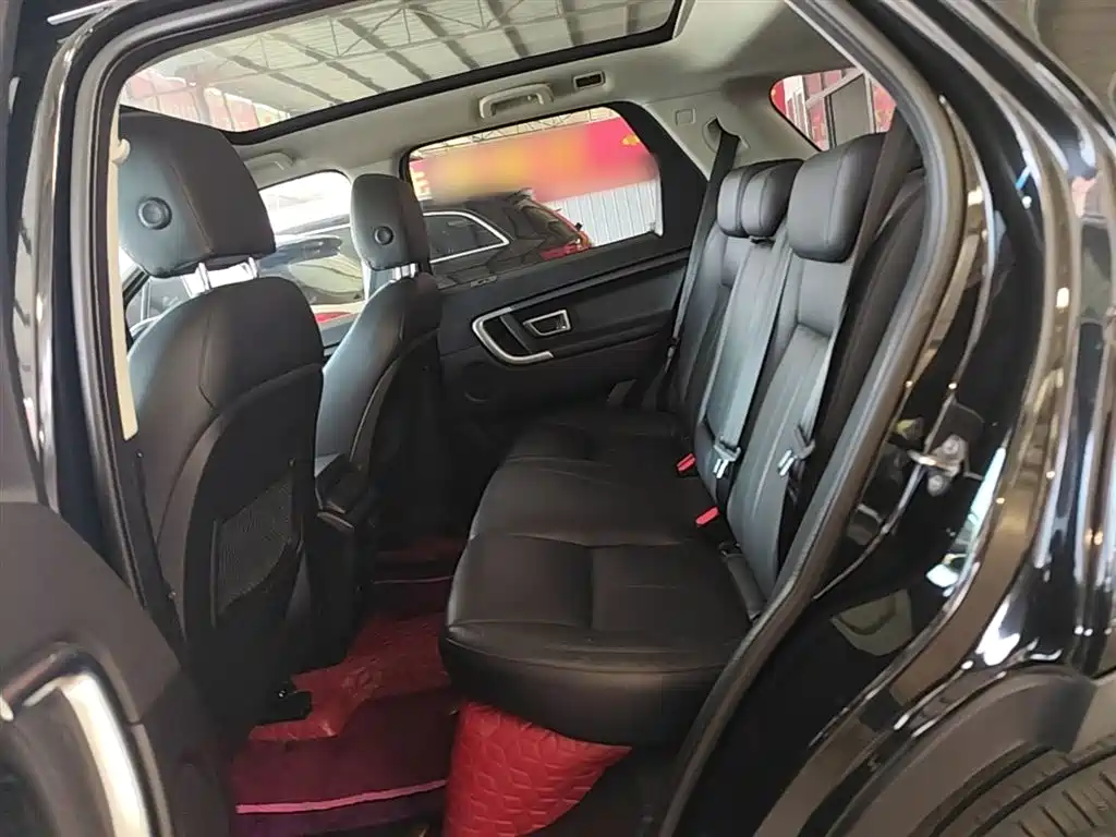 Land Rover Discovery Sport 2019 240PS SE Edition China VI фото 17