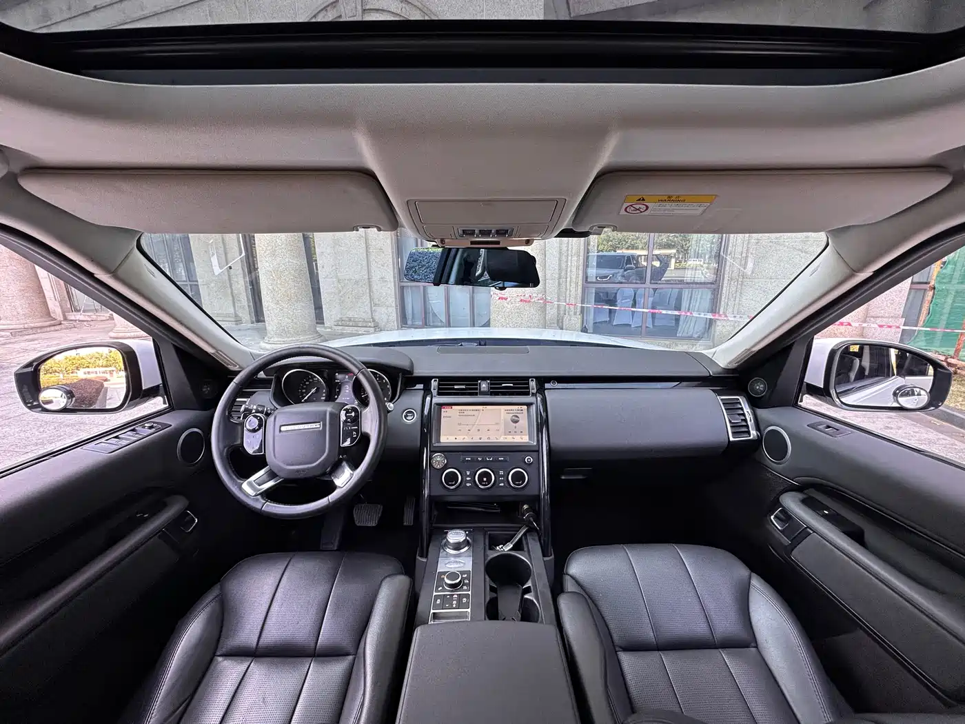 Land Rover Discovery 2019 3.0 SC V6 SE фото 17