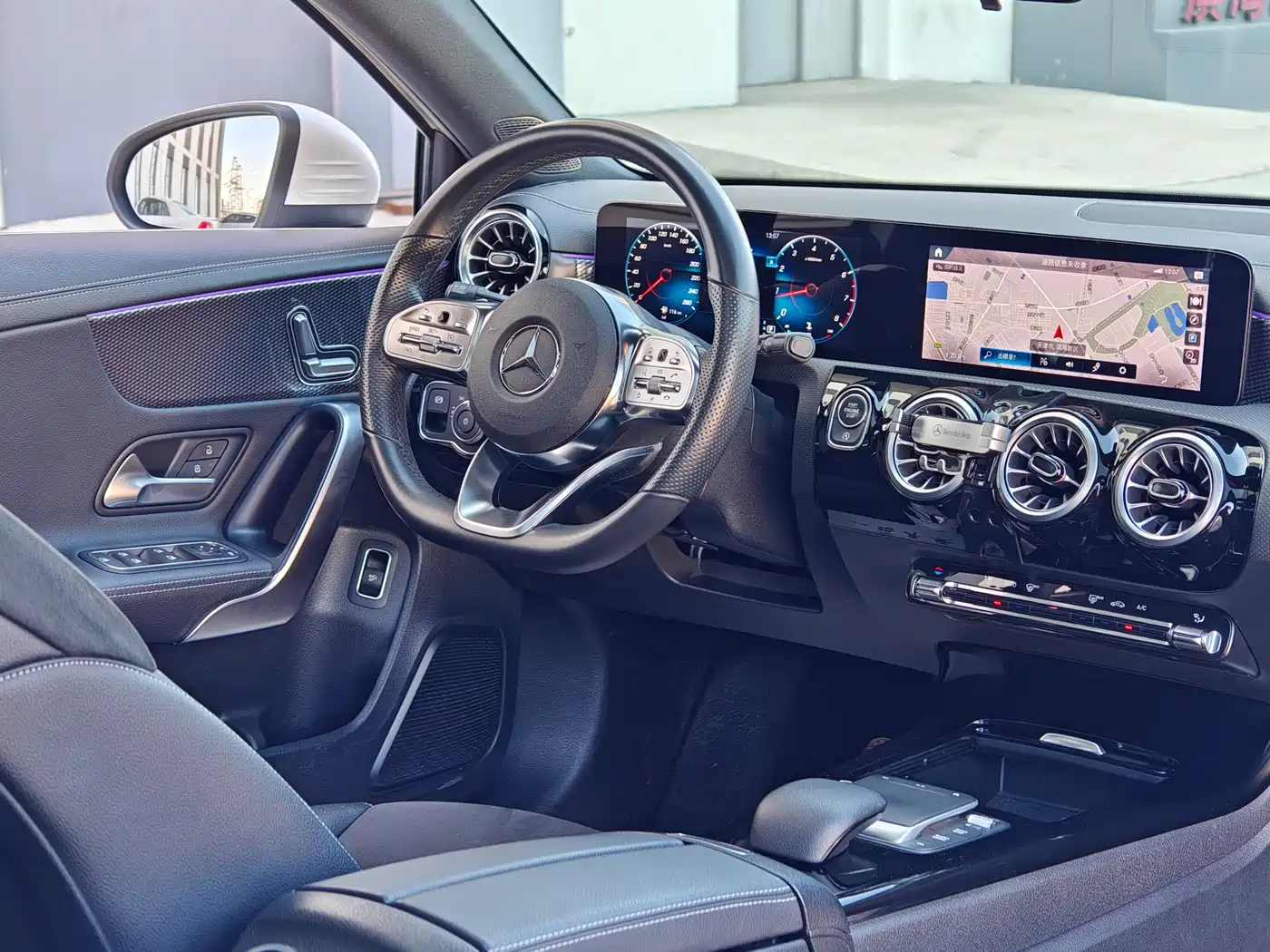 Mercedes-Benz A-Class 2022 A 200 L Sport Sedan Style фото 17