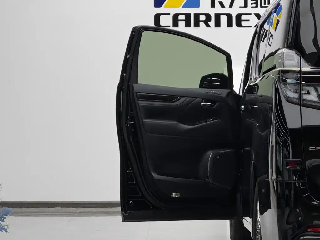 Toyota Vellfire 2023 2023 Crown Hybrid 2.5L HV Luxury