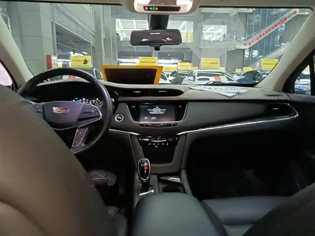 Cadillac XT5 2018 28T 4WD Luxury фото 9
