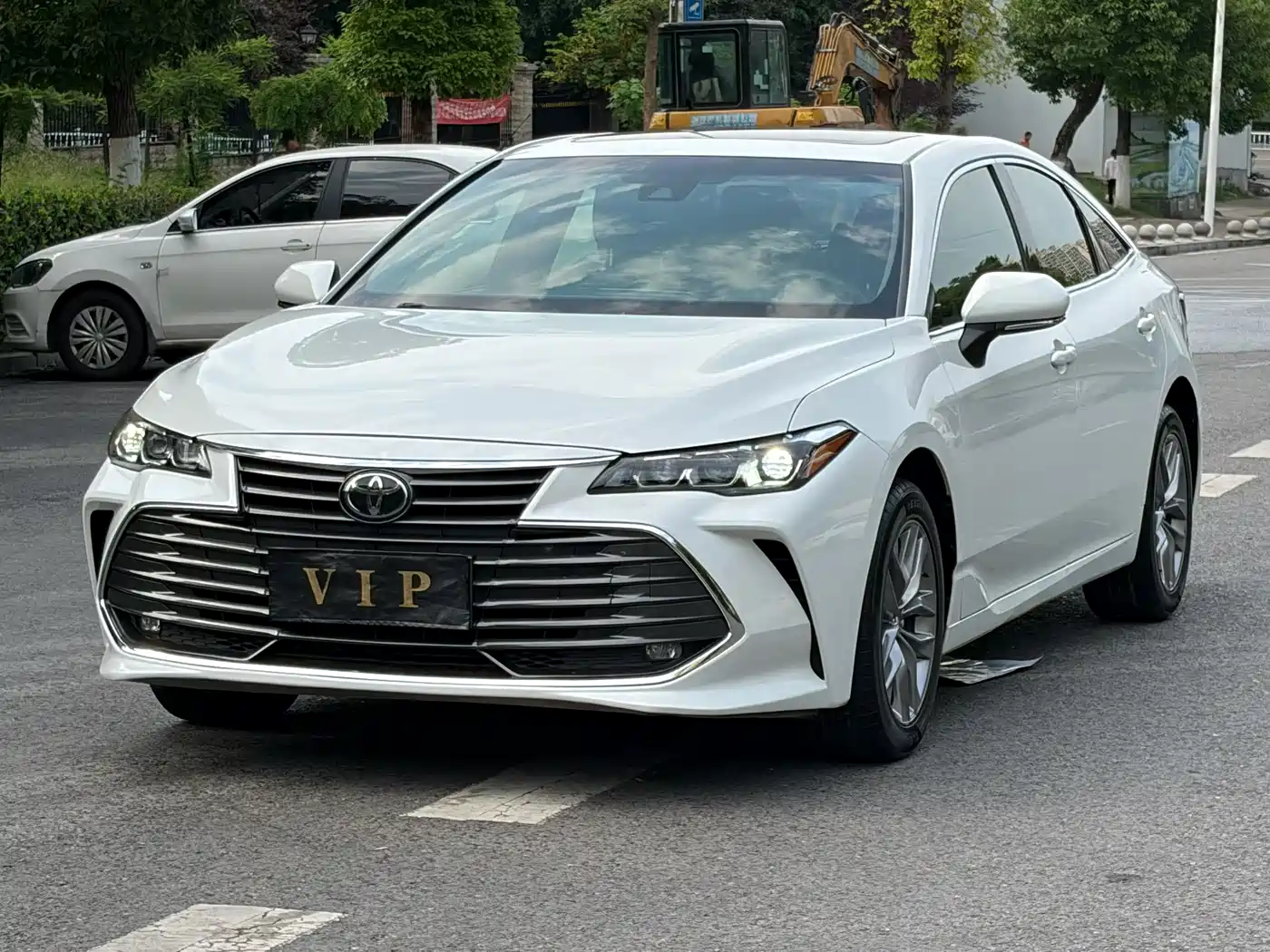 Toyota Avalon 2019 2.0L Progressive Edition (China VI) фото 3