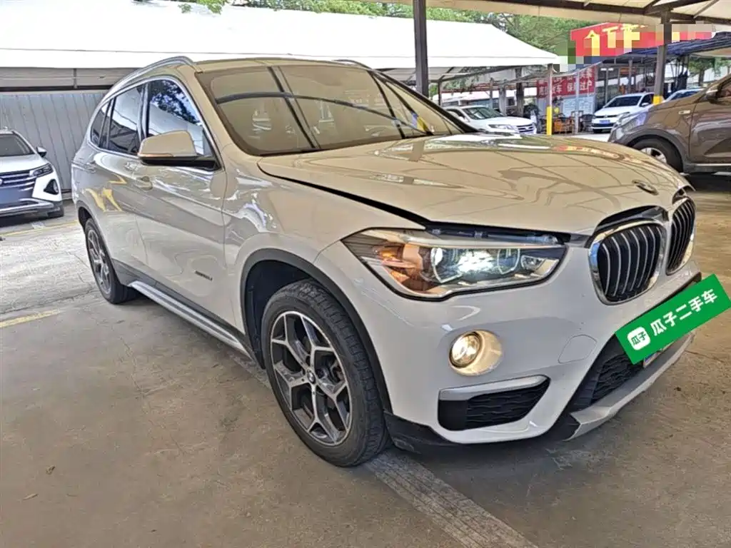 BMW X1 2018 sDrive18Li Premium Model фото 4