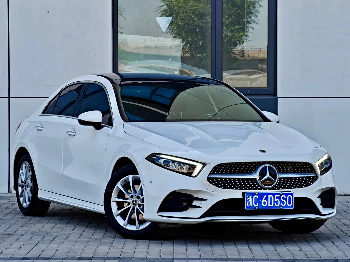 Mercedes-Benz A-Class 2022 A 200 L Sport Sedan Style фото 3