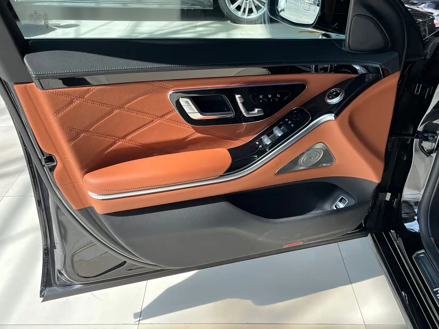 Mercedes-Benz Maybach S-Class 2024 Facelift S 480 4MATIC фото 4