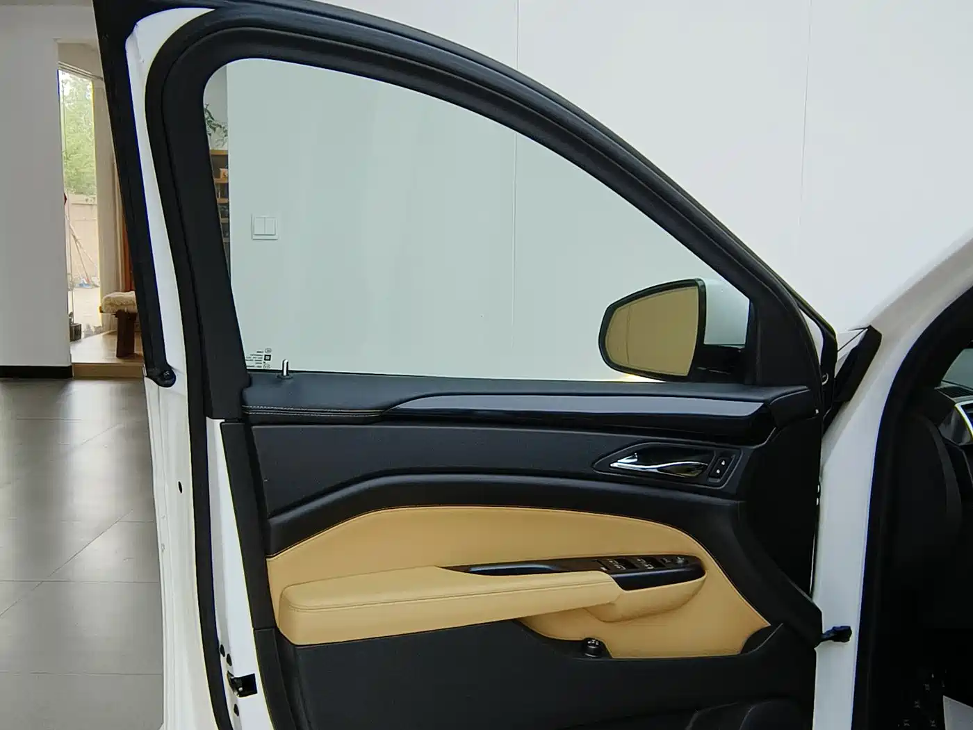 Cadillac SRX 2014 3.0L Flagship Model фото 12