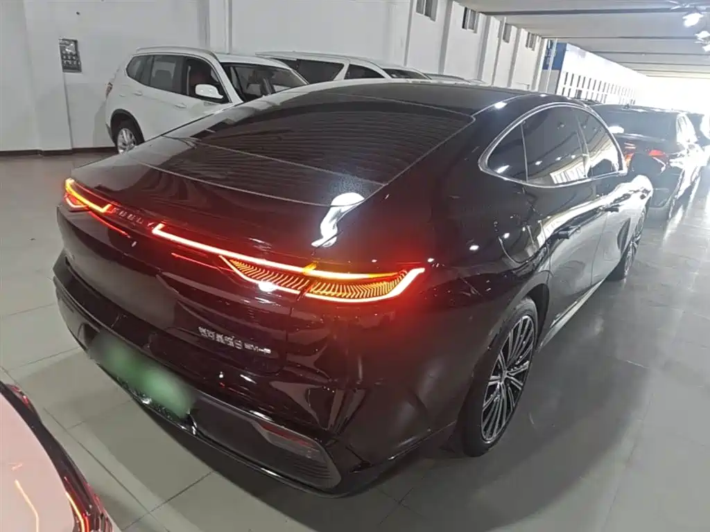 Geely Galaxy Galaxy Xingyao 8 2025 130km EM-P Starship Edition фото 7