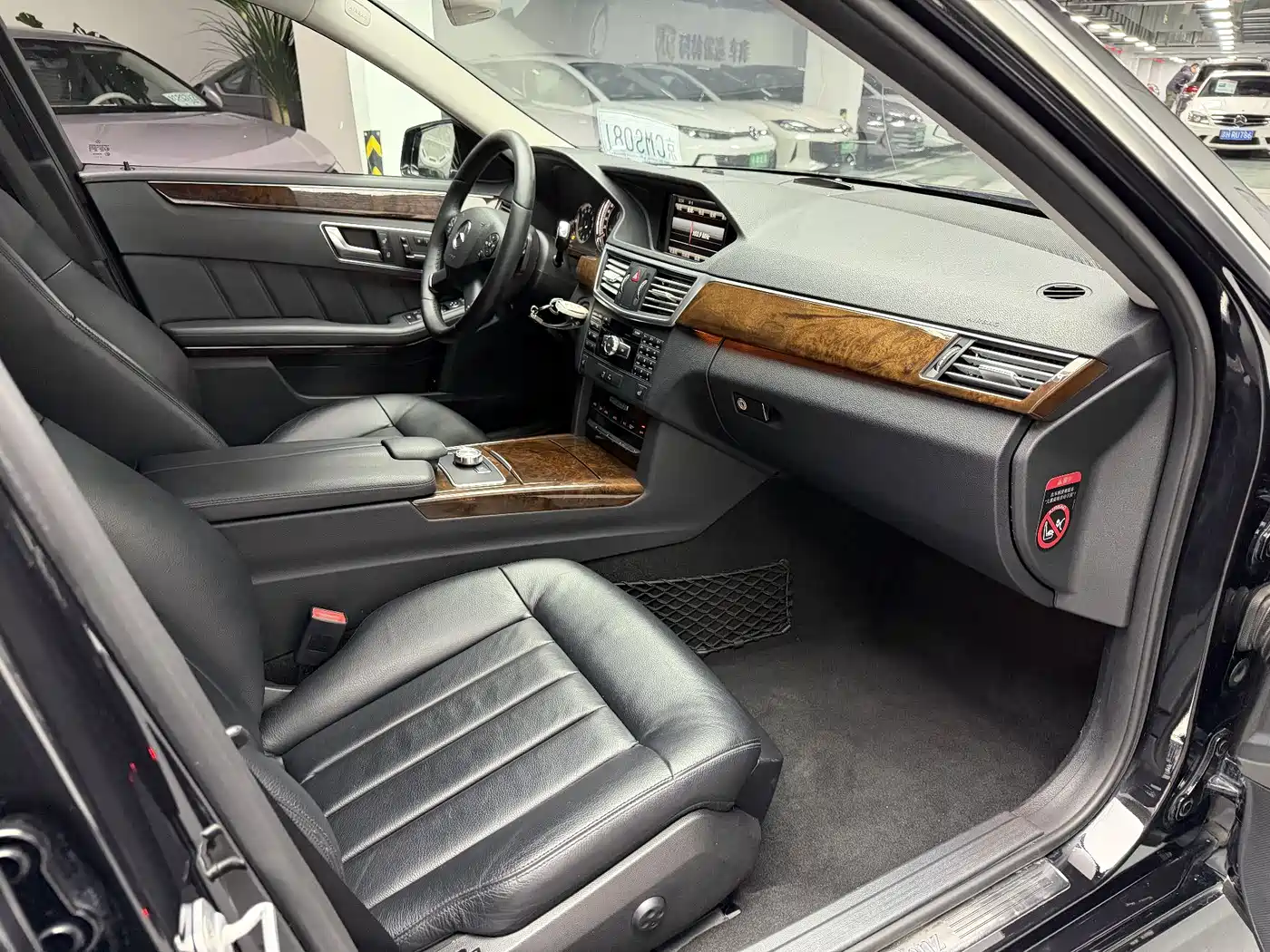 Mercedes-Benz E-Class 2012 E 300 L Elegance Model фото 14
