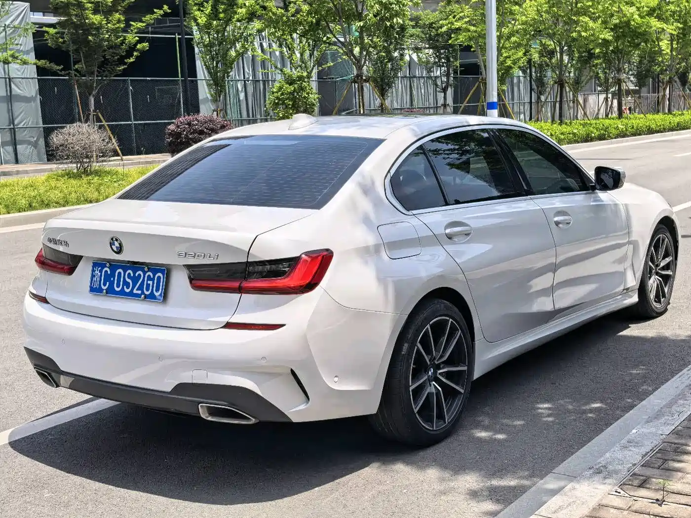 BMW 3 Series 2020 320Li M Sport Package фото 9