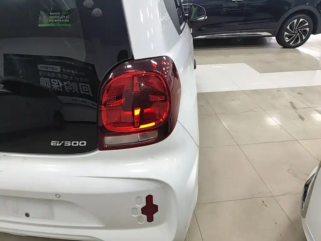 Roewe Clever 2020 2020 Urban Style Edition