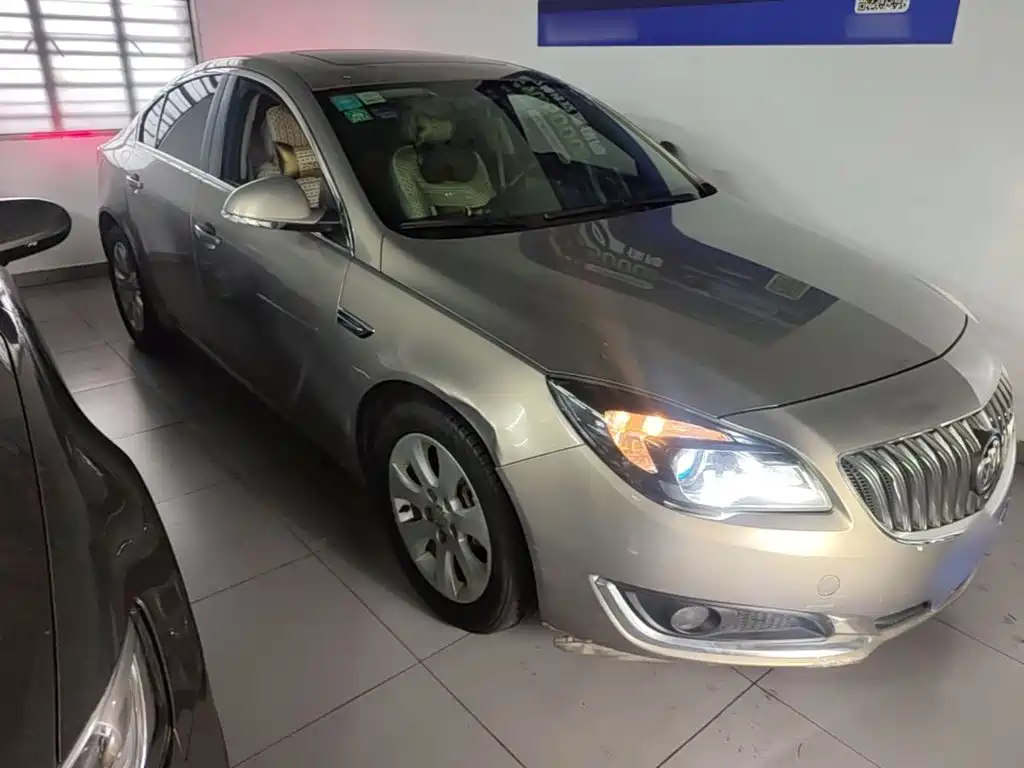 Фото 4 - Buick Regal