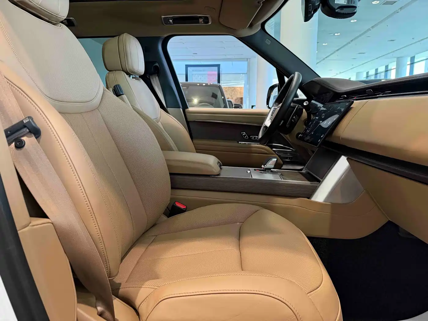Land Rover Range Rover 2024 2024 3.0 L6 360PS Golden Age Edition