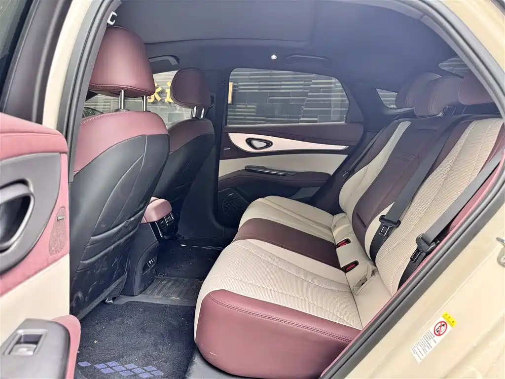 BYD Seal 07 DM-i 2025 Smart Drive Edition DM-i 1.5L 125km Premium фото 6