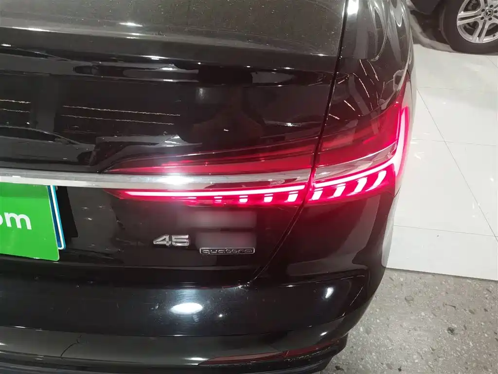 Audi A6L 2021 45 TFSI quattro Exclusive Sport фото 8