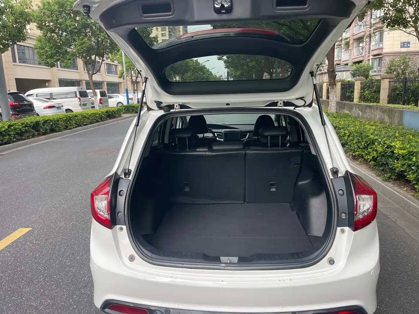 Honda Jade 2014 2013 1.8L Automatic Comfort Edition 5-seater