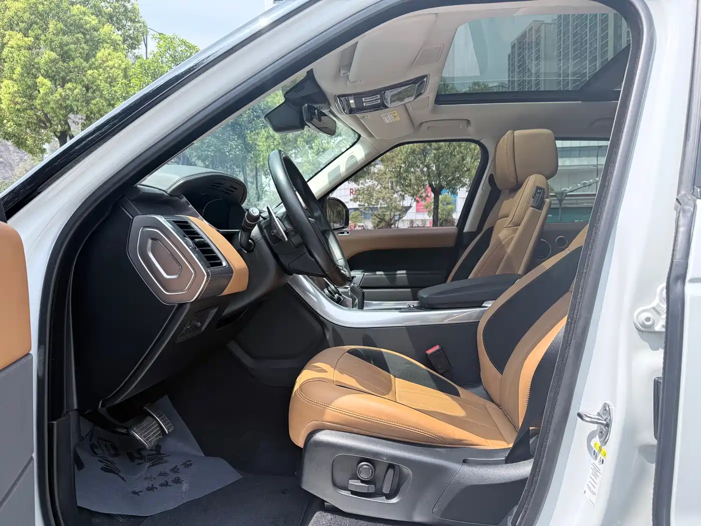Land Rover Range Rover Sport 2020 3.0 L6 SE фото 6