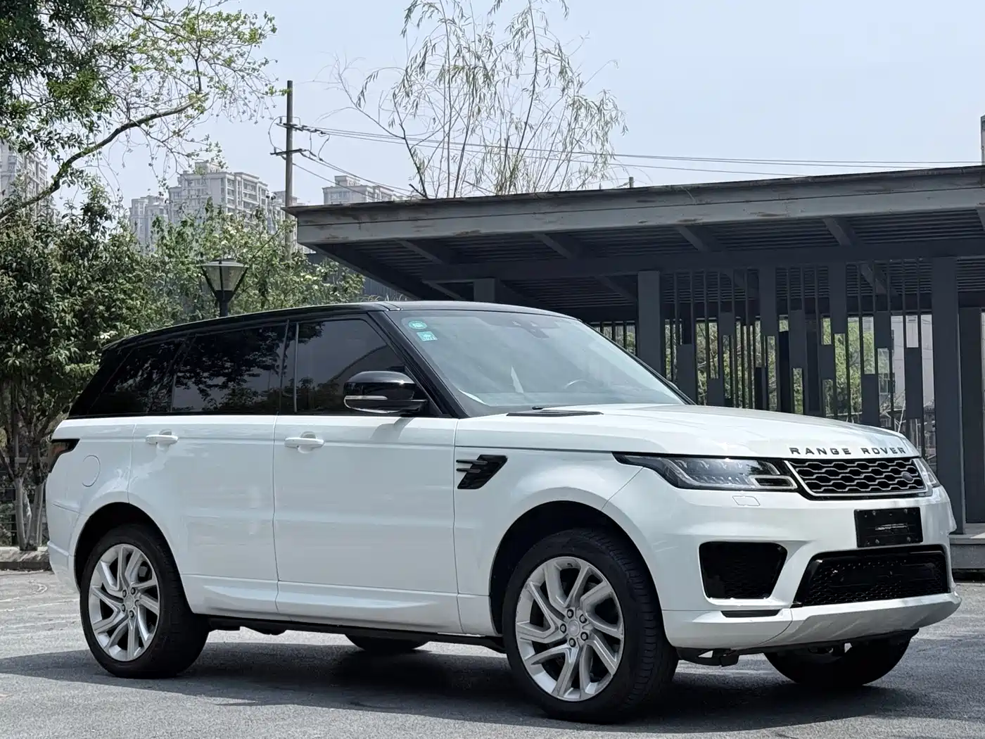 Land Rover Range Rover Sport 2020 3.0 L6 SE фото 3