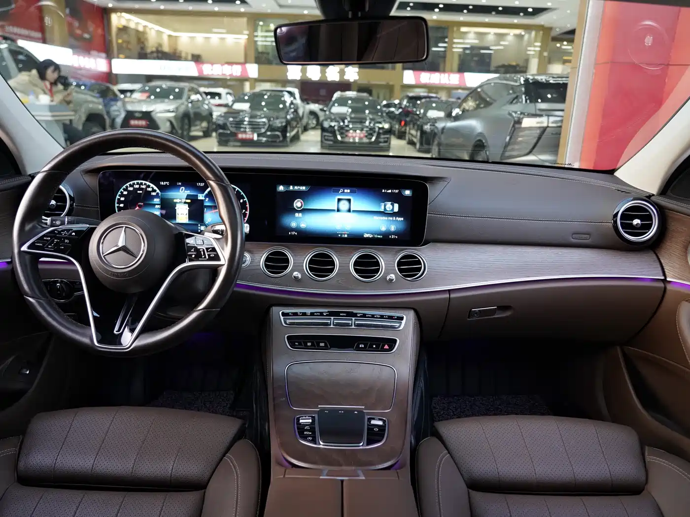 MERCEDES-BENZ E CLASS