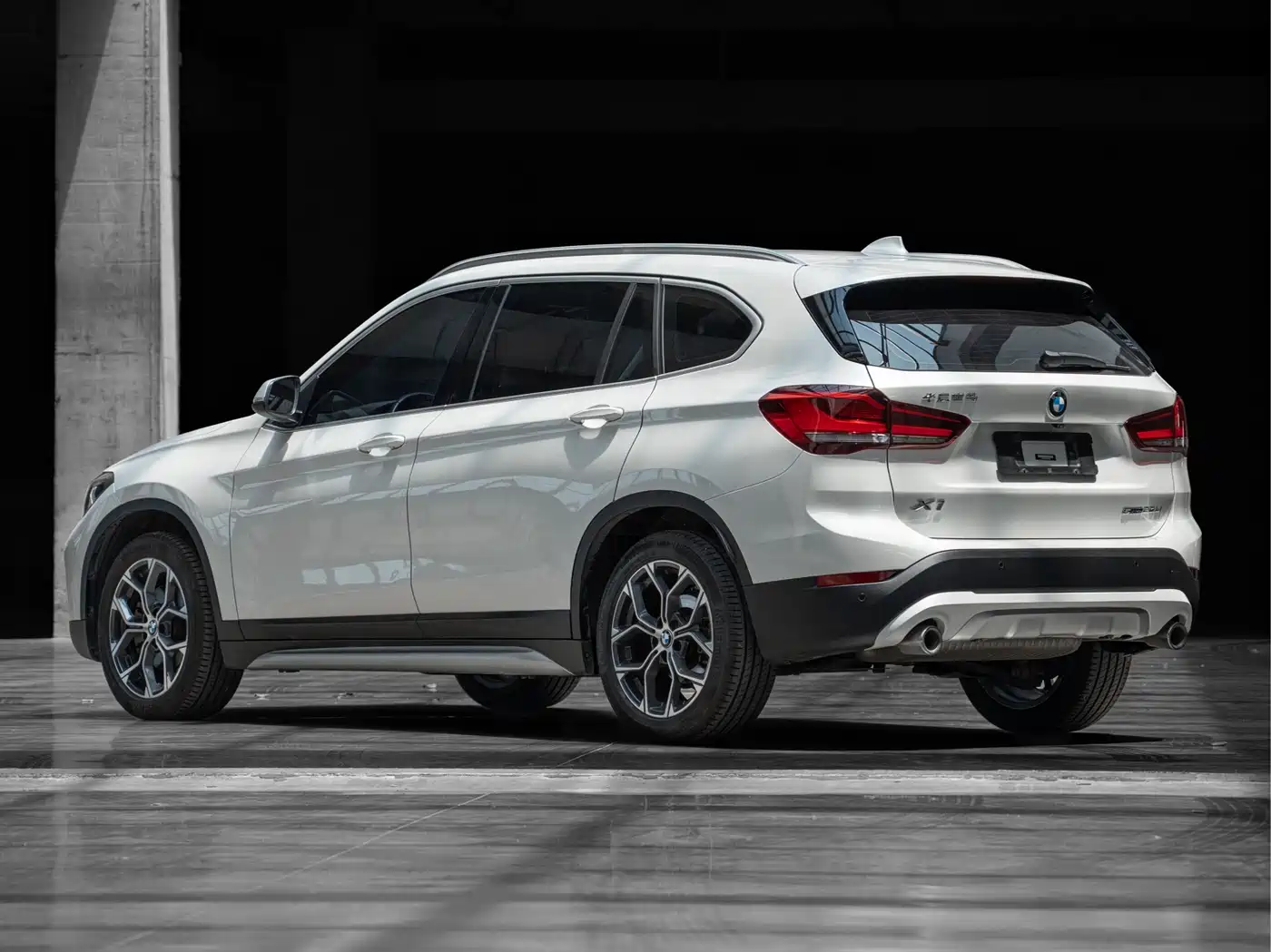 BMW X1 2022 sDrive20Li Premium фото 8