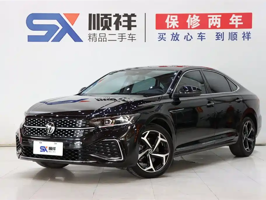 Volkswagen Passat 2025 Outstanding 380TSI Starlight Dragon Glory Edition