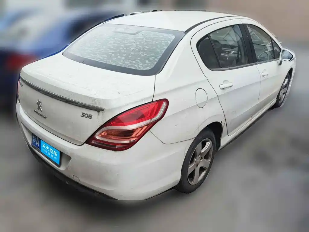 Фото 2 - Peugeot 308