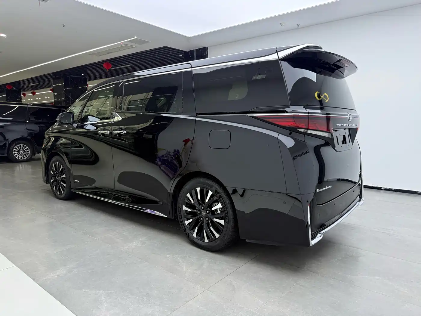 Toyota Vellfire 2024 2024 Crown Hybrid 2.5L Executive Premium Edition