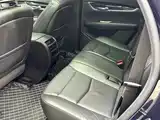 Photo 10 - Cadillac XT5
