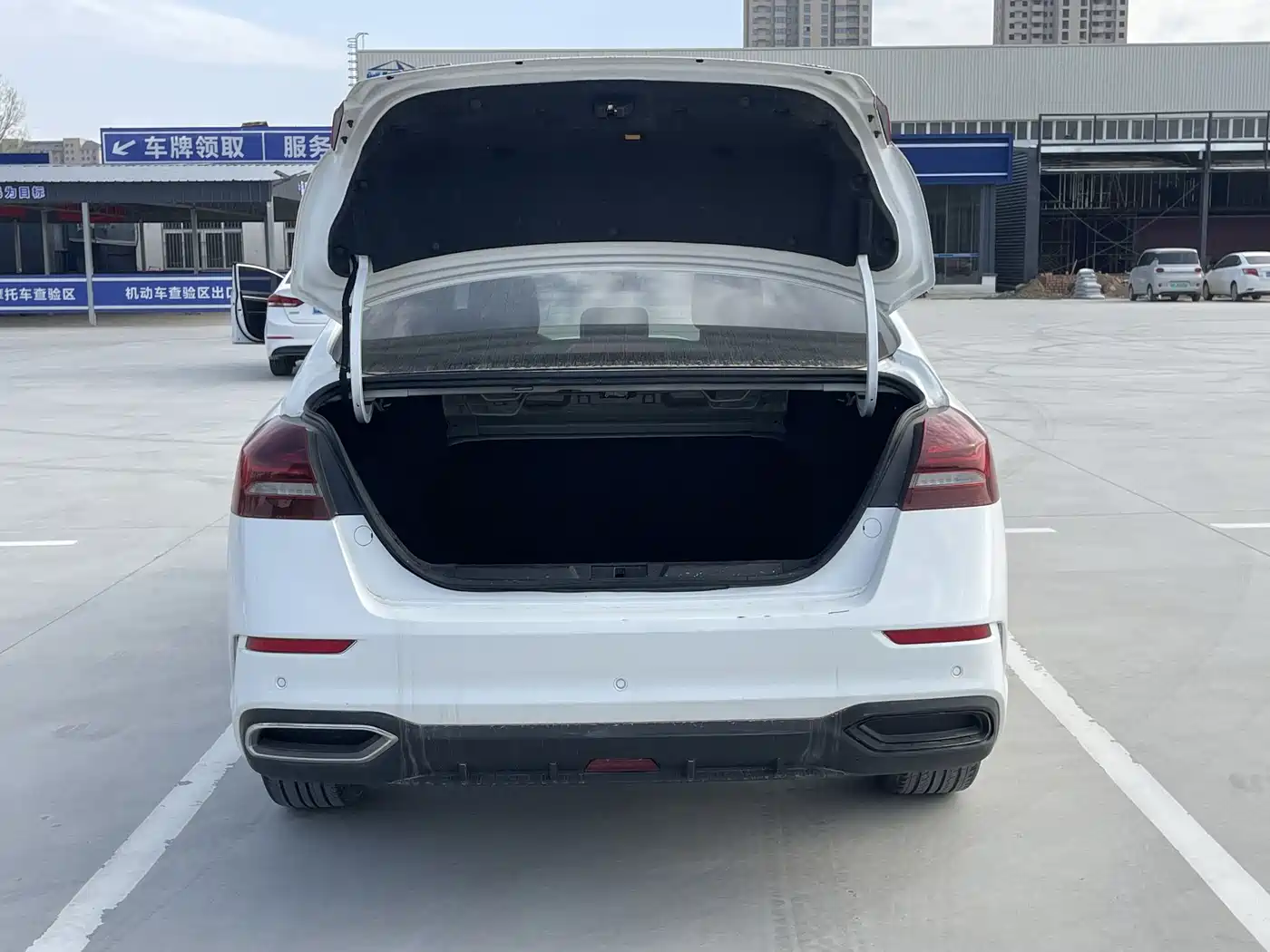 GEELY AUTOMOBILE EMGRAND