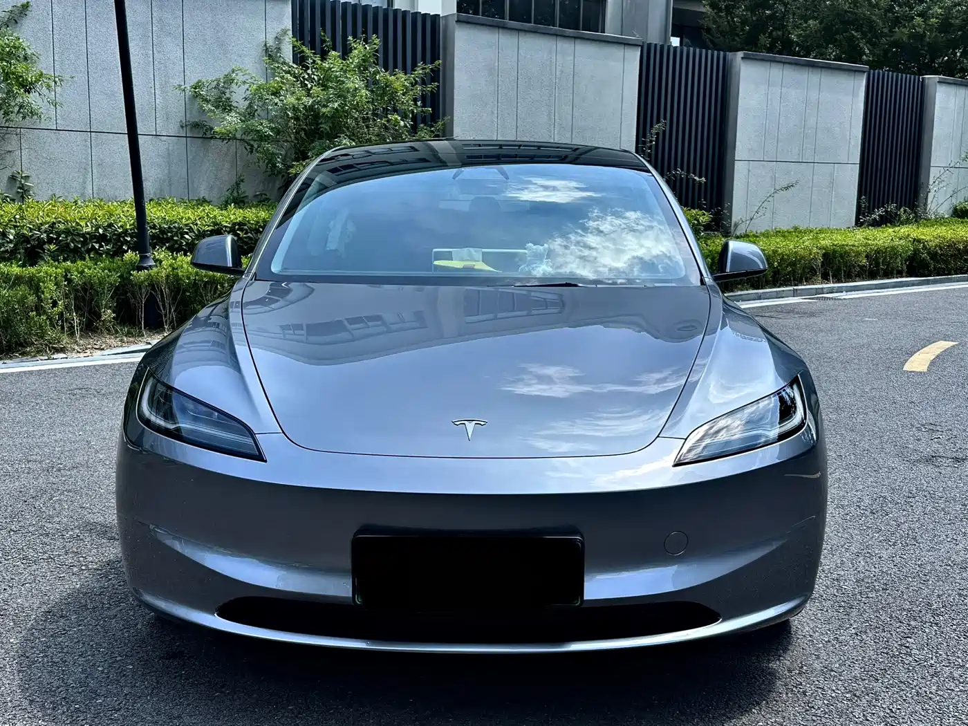 Tesla Model 3 2025 Long Range All-Wheel Drive фото 2