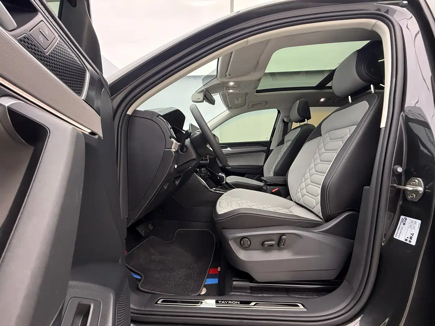 Volkswagen Tayron 2023 280TSI 2WD Luxury Plus Advanced Edition фото 19