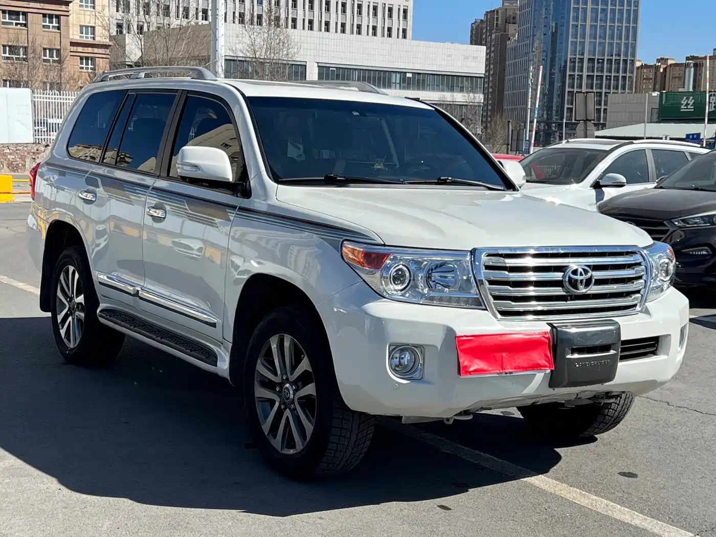 Toyota Land Cruiser (Import) фото 3