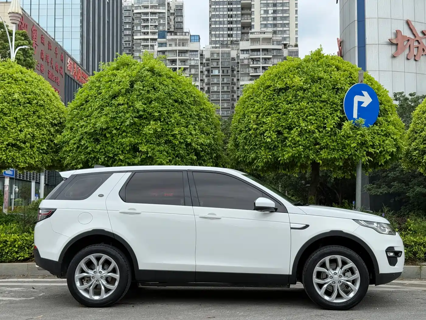 Фото 7 - Land Rover Discovery Sport