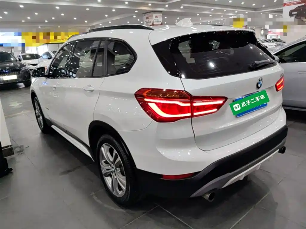 BMW X1 2016 sDrive20Li Luxury Model фото 5